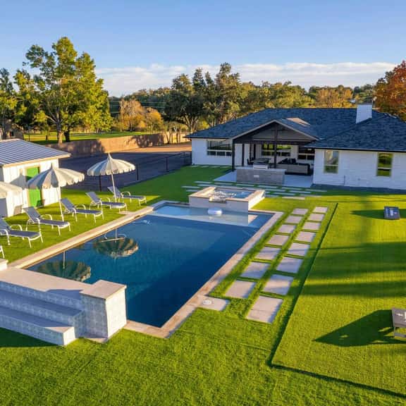 Camp Starlight–Luxe Villa w/ Pickleball, Pool, Spa - Image 1