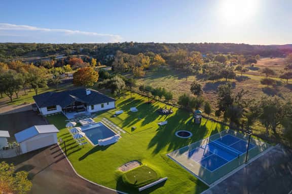 Camp Starlight–Luxe Villa w/ Pickleball, Pool, Spa