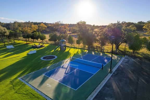 Camp Starlight–Luxe Villa w/ Pickleball, Pool, Spa